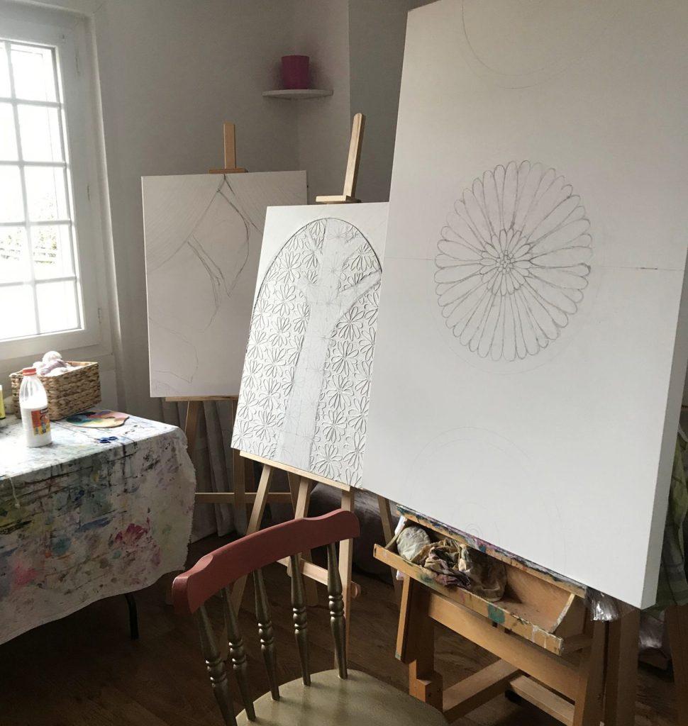 tableaux en cours atelier art de l'artiste peintre basque Tiphanie Canada
